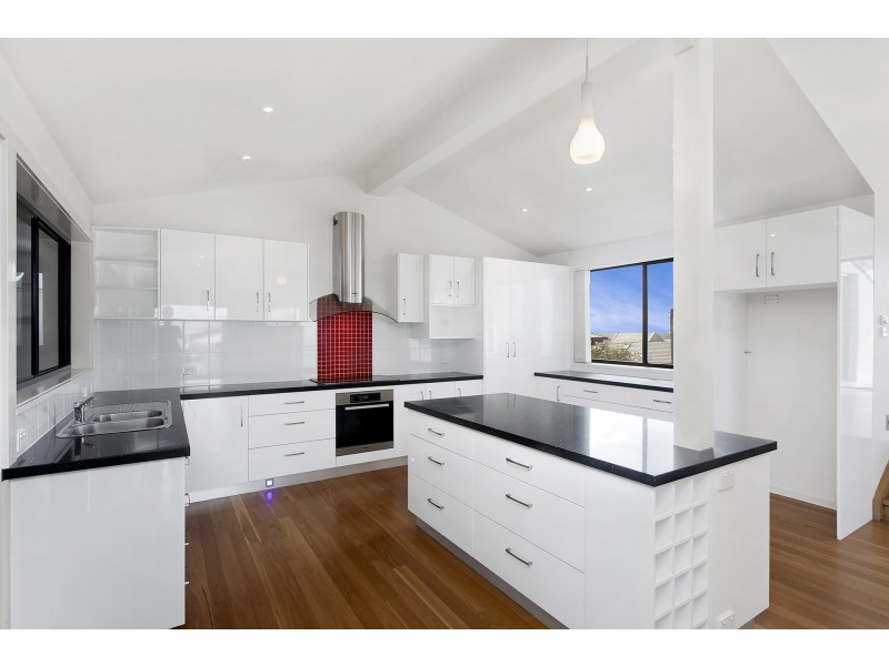 60 Dammerel Crescent, Emerald Beach NSW 2456