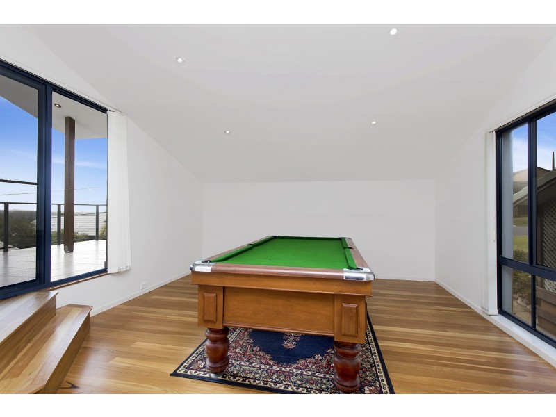 60 Dammerel Crescent, Emerald Beach NSW 2456