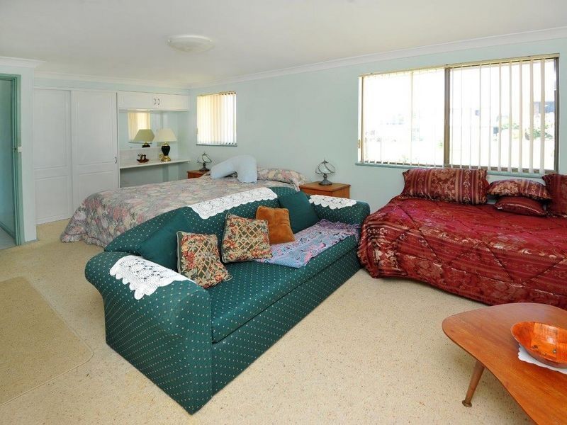 10 Fuller Street, Arrawarra Headland NSW 2456