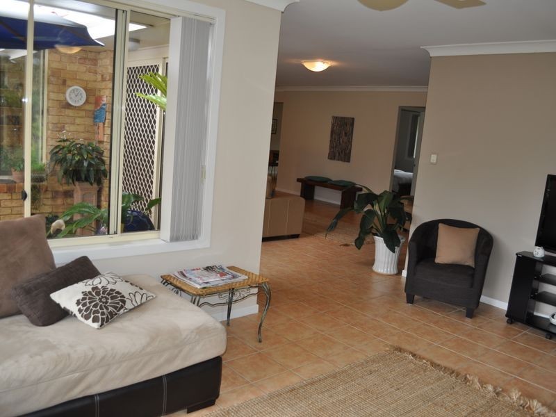 9 Ocean Links Close, Safety Beach NSW 2456