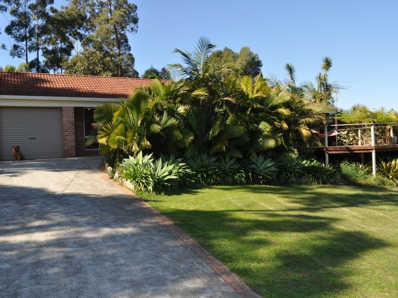 42 Poynten Drive, Emerald Beach NSW 2456