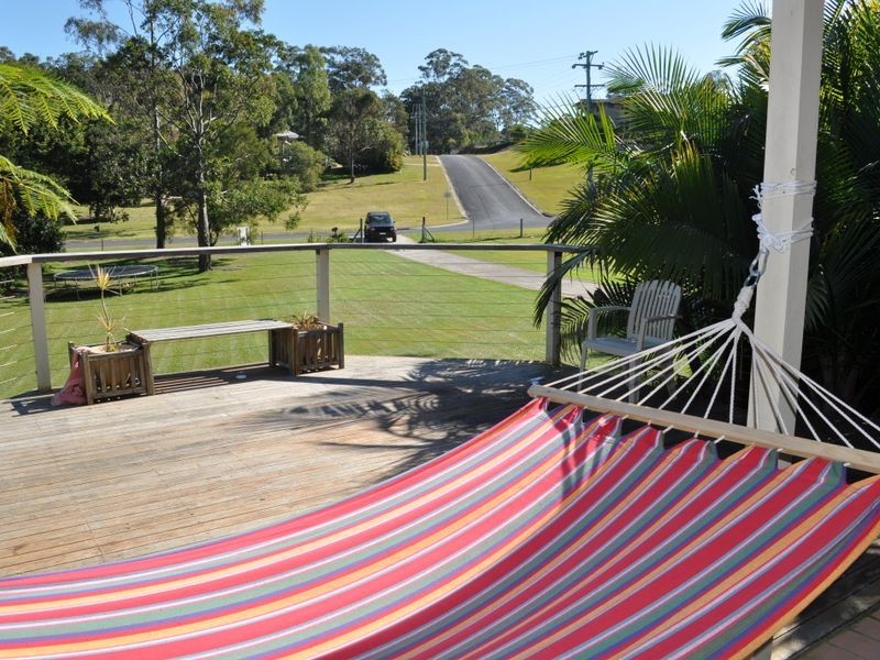 42 Poynten Drive, Emerald Beach NSW 2456