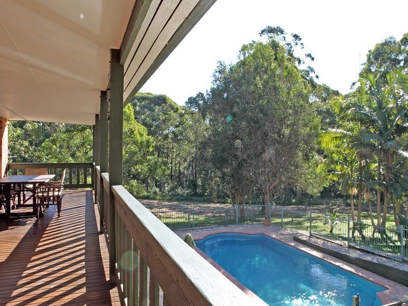 12 Pont Close, Emerald Beach NSW 2456