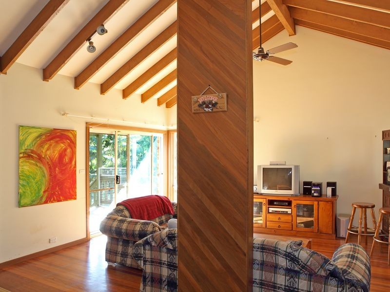 12 Pont Close, Emerald Beach NSW 2456