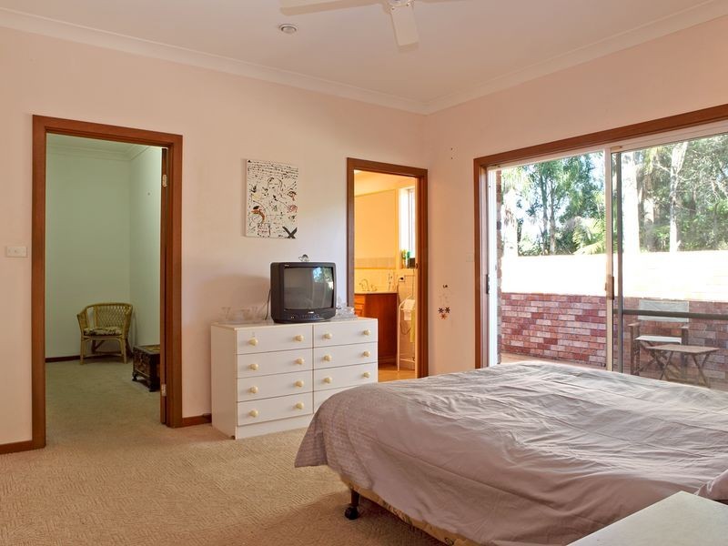 12 Pont Close, Emerald Beach NSW 2456