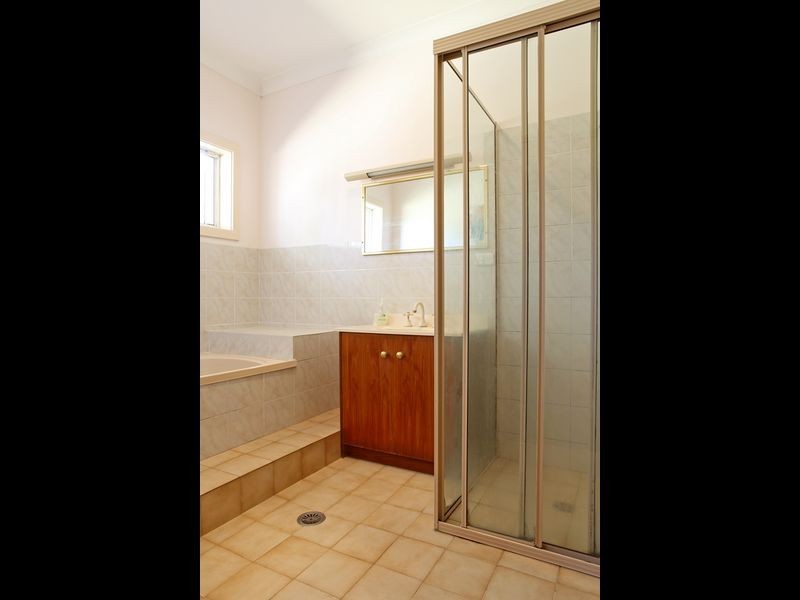 12 Pont Close, Emerald Beach NSW 2456