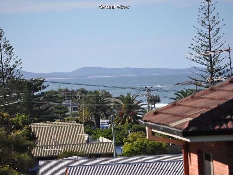 2/17 Nightingale Street, Woolgoolga NSW 2456