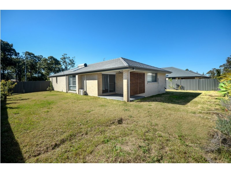20 Seacrest Boulevard, Sandy Beach NSW 2456
