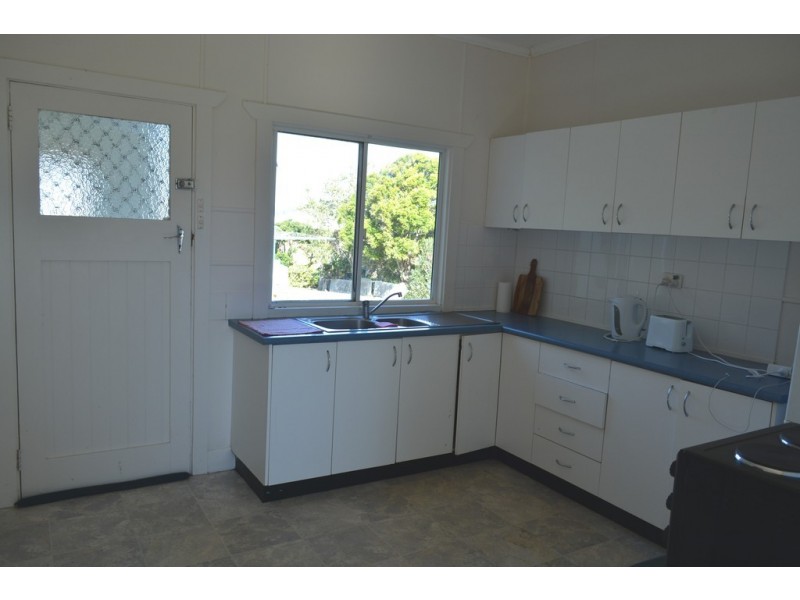 28 Ocean Street, Woolgoolga NSW 2456