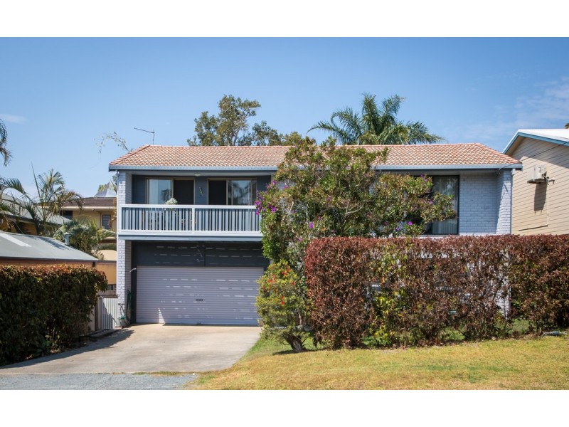 3 Dammerel Crescent, Emerald Beach NSW 2456