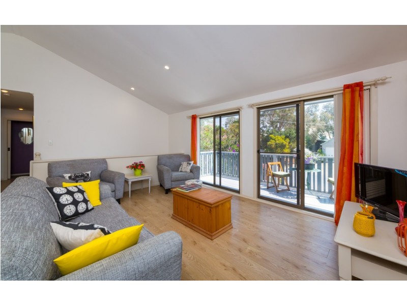3 Dammerel Crescent, Emerald Beach NSW 2456