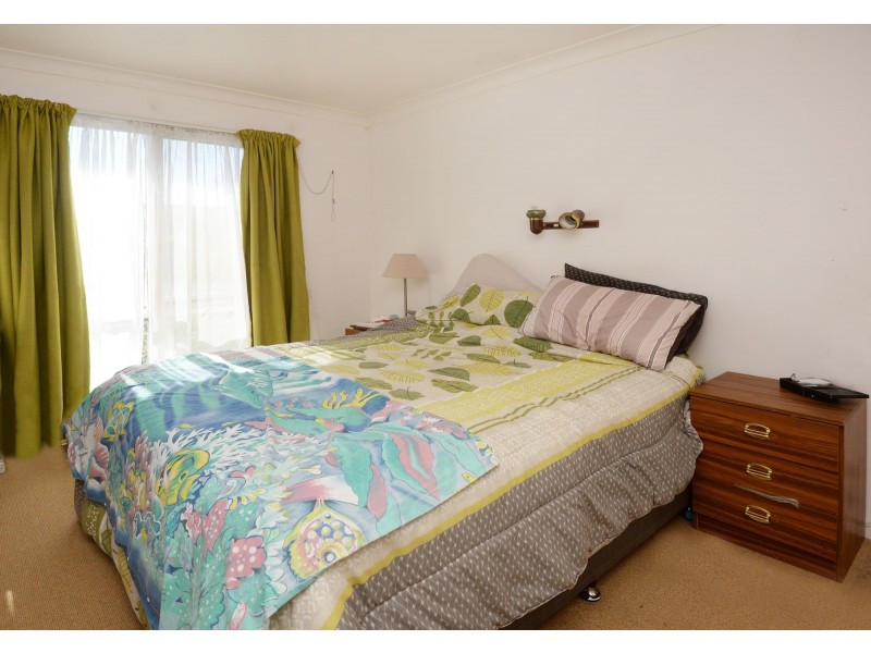 48 Dammerel Crescent, Emerald Beach NSW 2456
