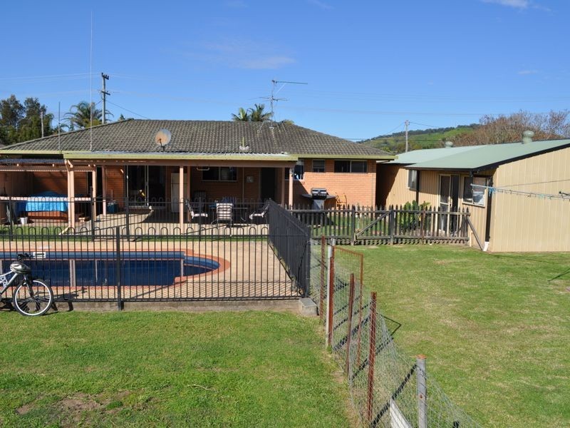 16 Dalgety Street, Woolgoolga NSW 2456