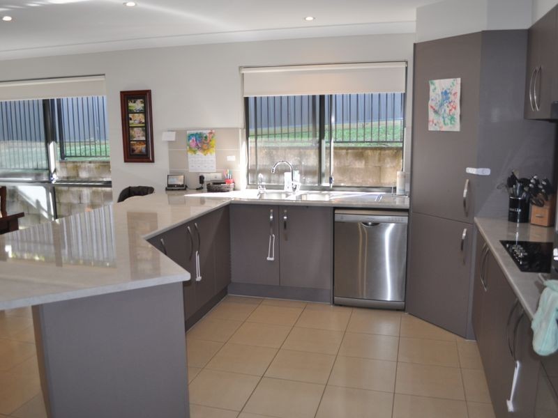 10 Young Street, Safety Beach NSW 2456