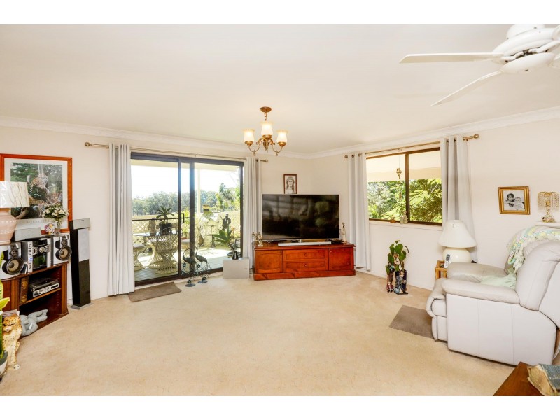 7 Leplaw Close, Safety Beach NSW 2456