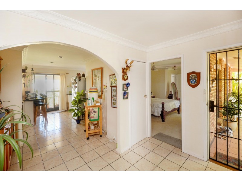 7 Leplaw Close, Safety Beach NSW 2456