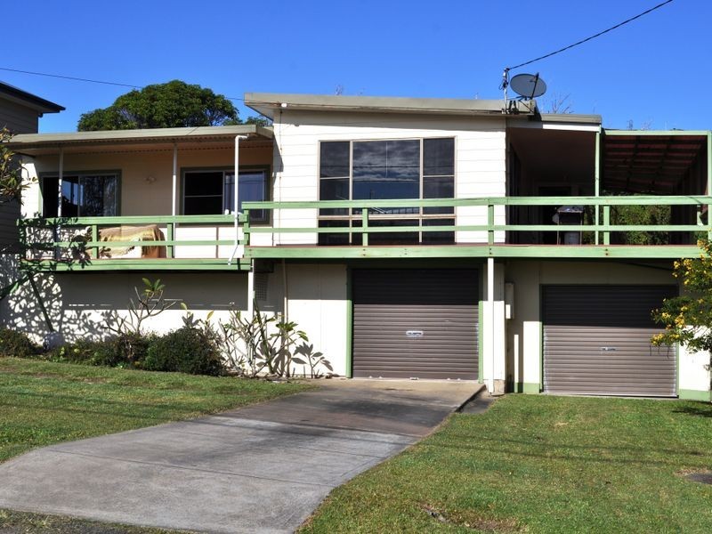 15 First Avenue, Arrawarra Headland NSW 2456
