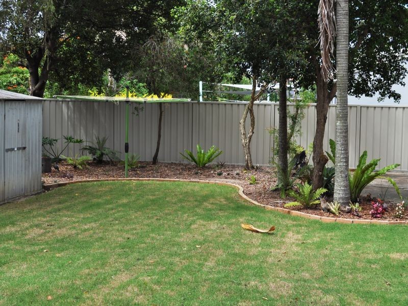 5 Bluegum Avenue, Sandy Beach NSW 2456
