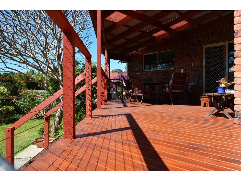 12 Panorama Parade, Safety Beach NSW 2456
