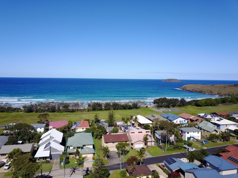 45 Bluegum Avenue, Sandy Beach NSW 2456