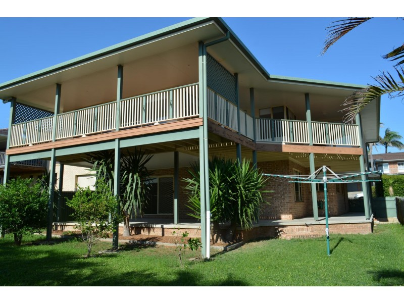 45 Bluegum Avenue, Sandy Beach NSW 2456
