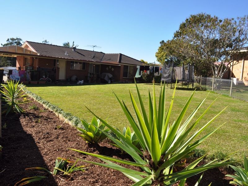 13 Strawberry Close, Woolgoolga NSW 2456