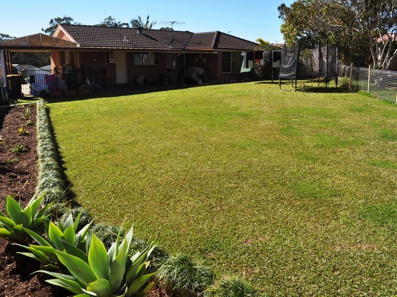 13 Strawberry Close, Woolgoolga NSW 2456