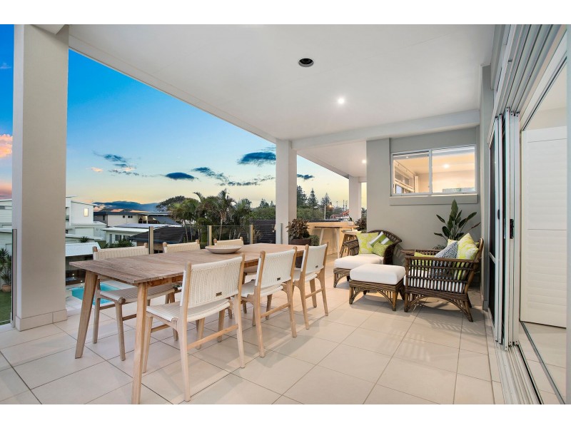 24 Wharf Street, Woolgoolga NSW 2456