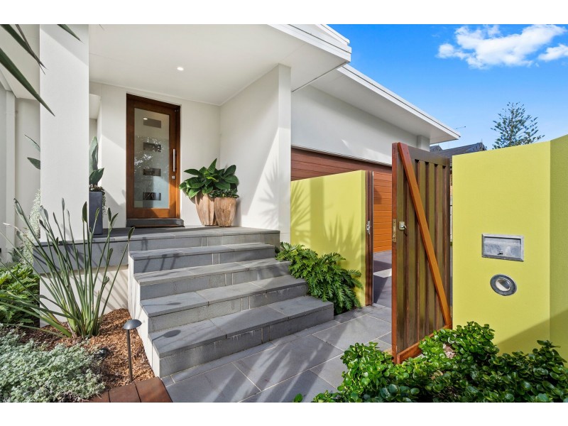 24 Wharf Street, Woolgoolga NSW 2456