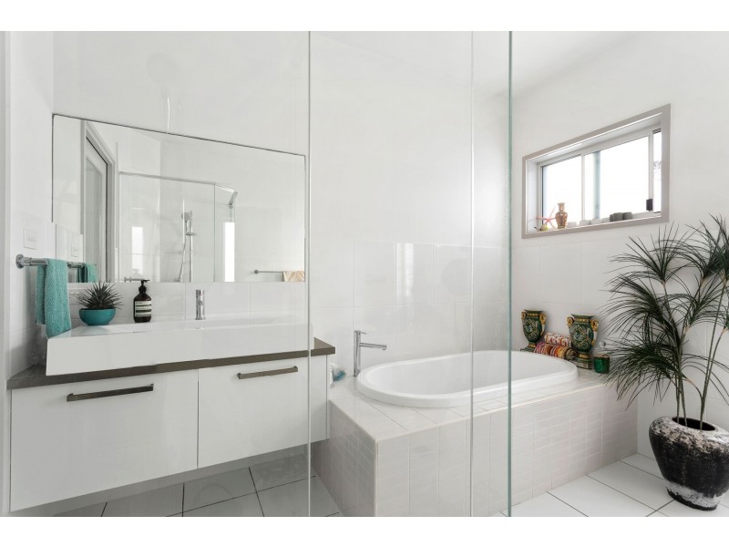 24 Wharf Street, Woolgoolga NSW 2456
