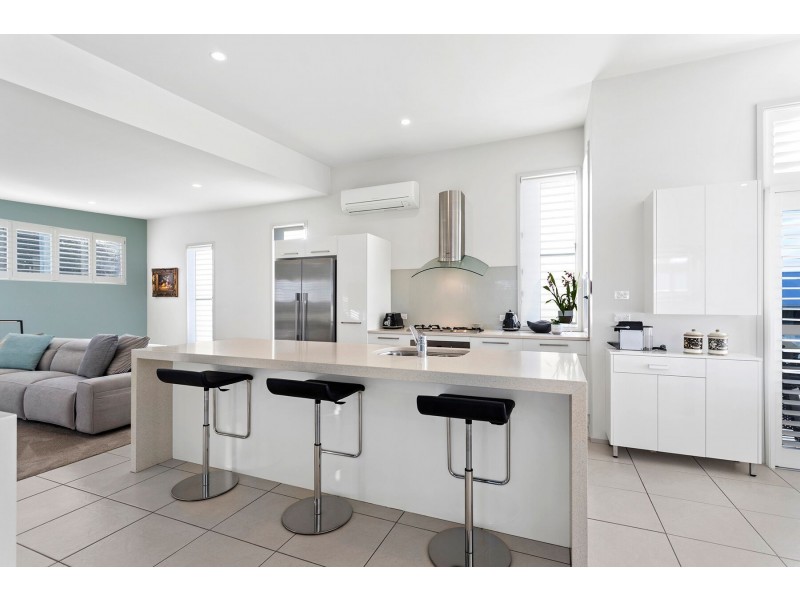 24 Wharf Street, Woolgoolga NSW 2456