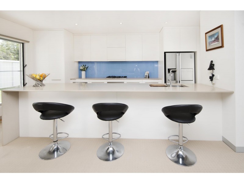 10 Helmsman Close, Safety Beach NSW 2456