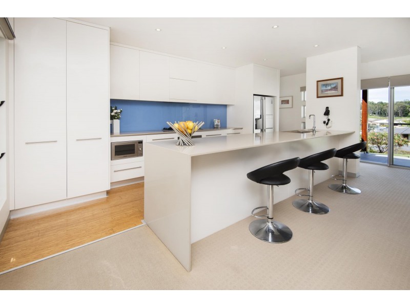 10 Helmsman Close, Safety Beach NSW 2456