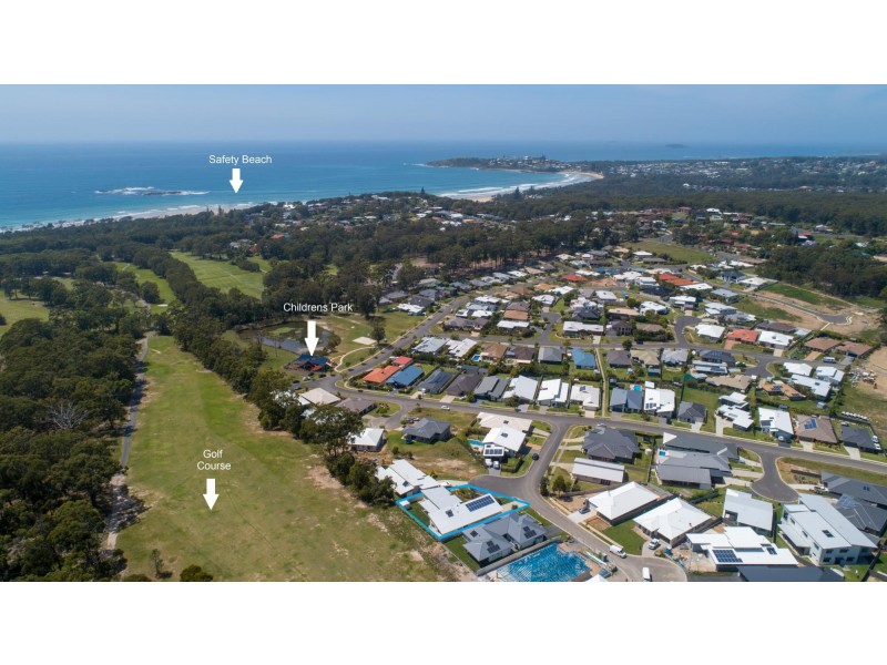 10 Helmsman Close, Safety Beach NSW 2456