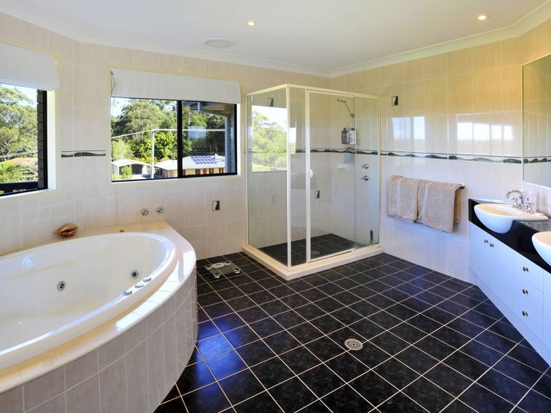 2 Kay Drive, Emerald Beach NSW 2456