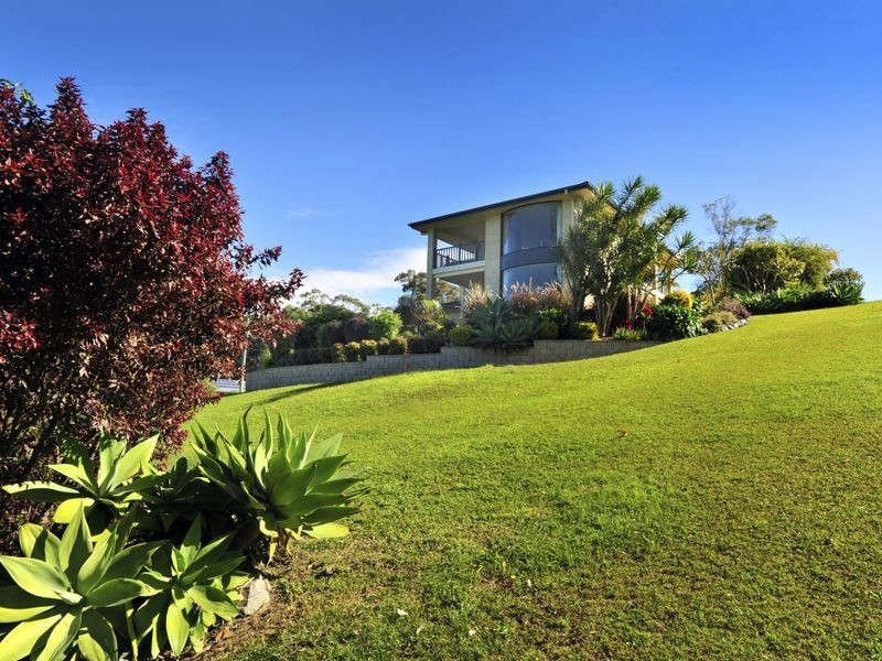 2 Kay Drive, Emerald Beach NSW 2456