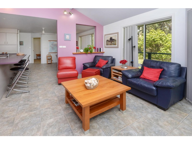 13 Ocean Links Close, Safety Beach NSW 2456