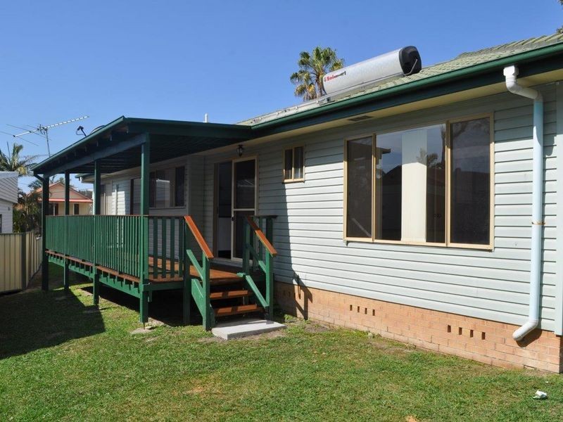 4A Ocean View Crescent, Emerald Beach NSW 2456