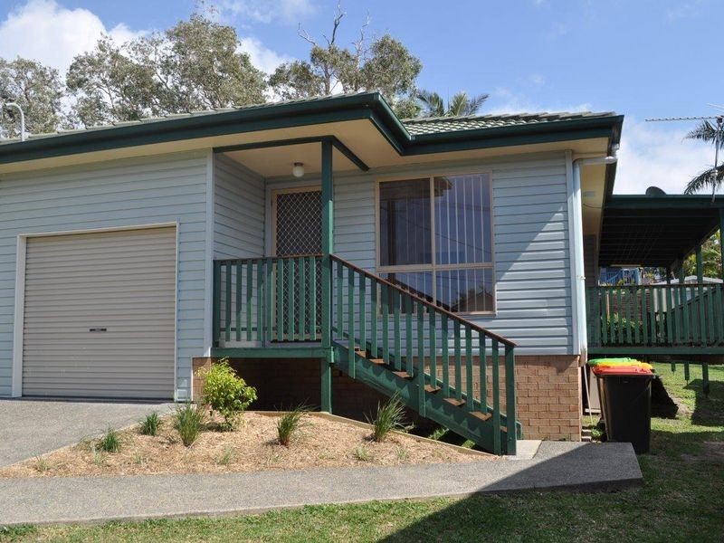 4A Ocean View Crescent, Emerald Beach NSW 2456