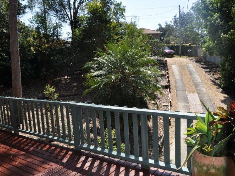 8 Montgomery Close, Safety Beach NSW 2456