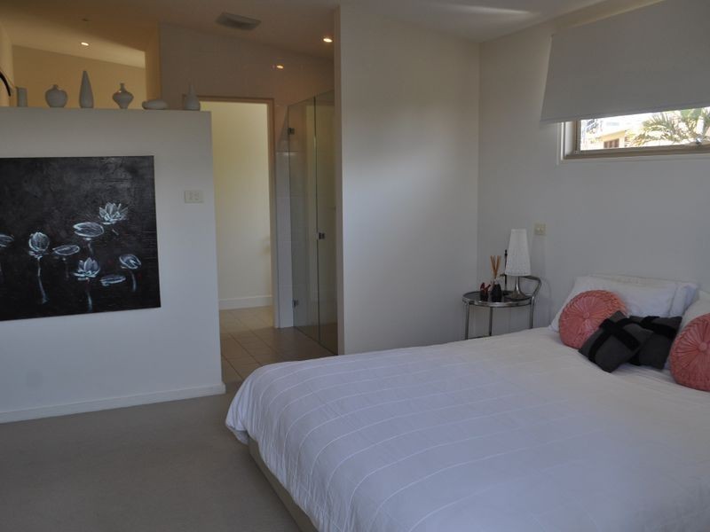 3/37 Ocean View Crescent, Emerald Beach NSW 2456