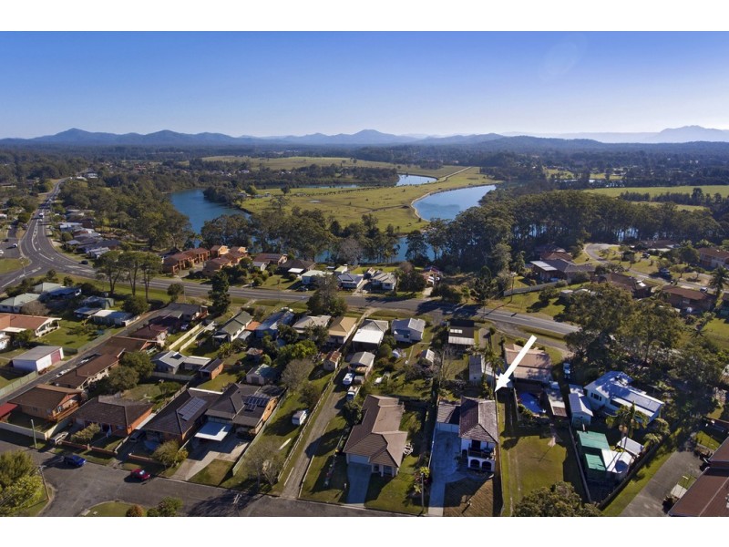 16 Moore Place, Urunga NSW 2455