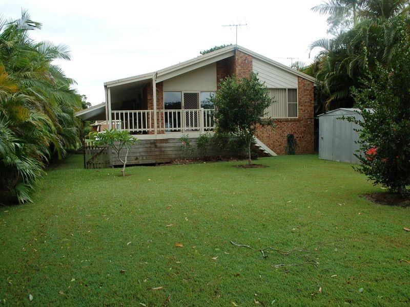 11 Newry Island Drive, Urunga NSW 2455