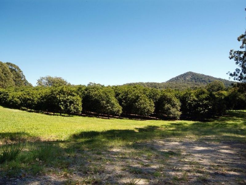 102 East West Road, Valla NSW 2448
