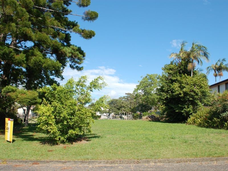 14 Moore Place, Urunga NSW 2455