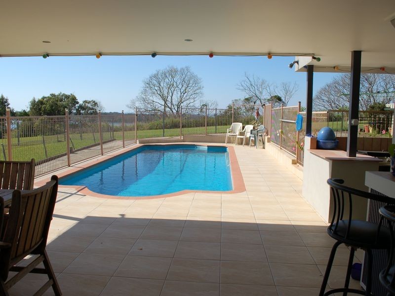 16 Morgo Street, Urunga NSW 2455