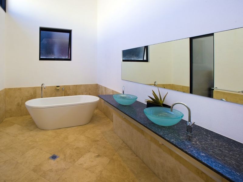 5 Seabreeze Place, Scotts Head NSW 2447