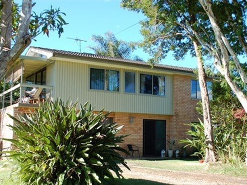 12 Newry Island Drive, Urunga NSW 2455