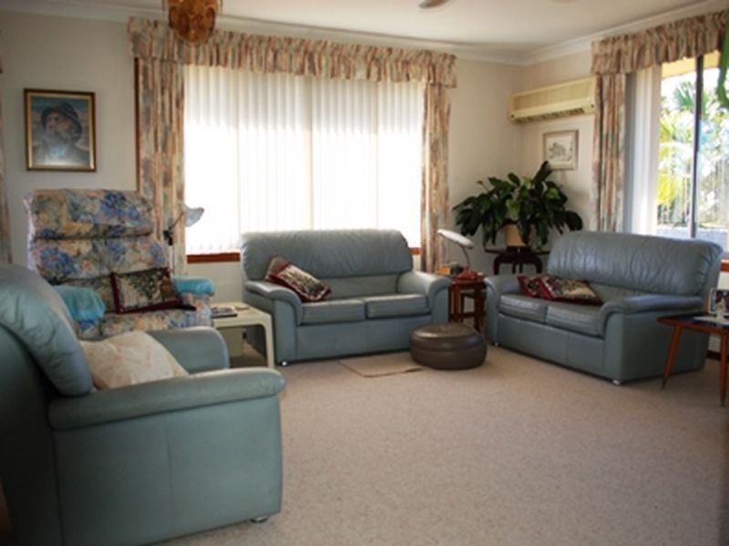 2 Essex Court, Urunga NSW 2455