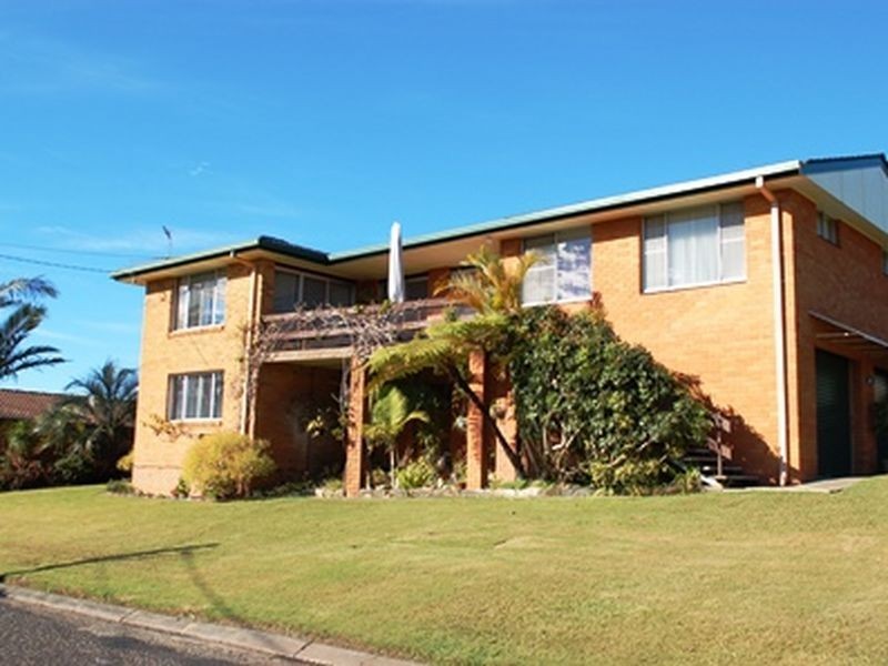 2 Essex Court, Urunga NSW 2455